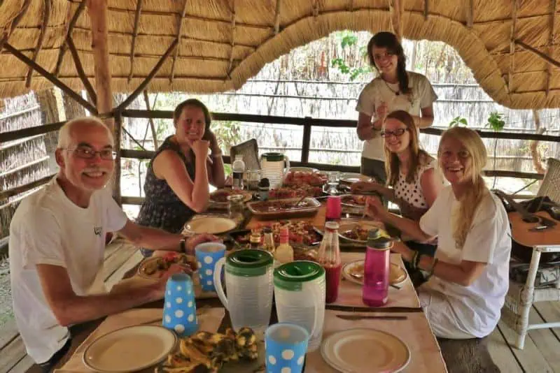 lilongwe volunteers enjoying lunch